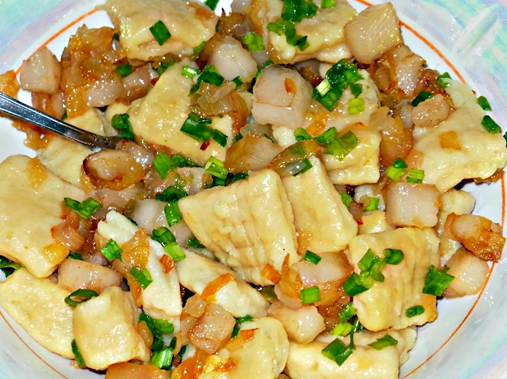 Галушки с картошкой и луком