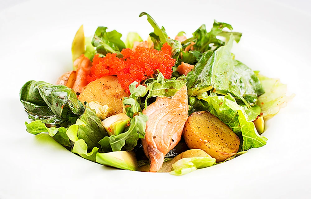 Салат руккола с лососем и авокадо