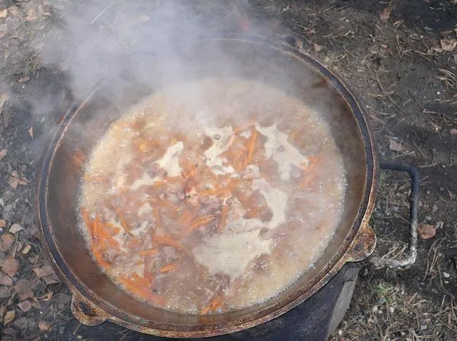 Плов на костре в казане: рецепт плова по-узбекски этап 7