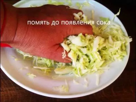 Видео рецепт Салат из капусты с уксусом