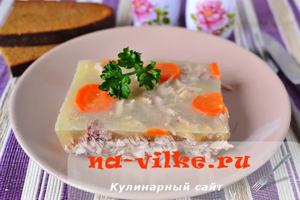 Вкусный домашний холодец из куриных шеек