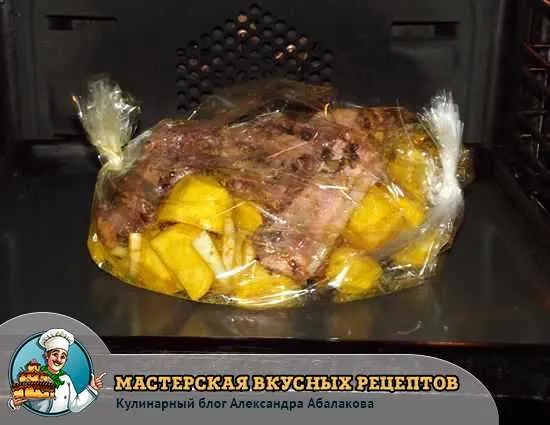 рукав с картошкой в духовке