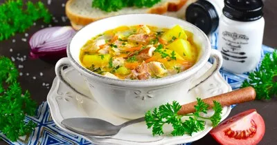 Сырный суп с копченой курицей